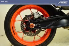 KTM 890Duke R