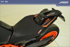 KTM 890Duke R