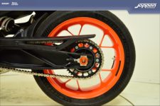 KTM 890Duke R