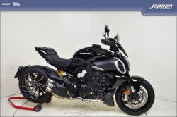 Ducati Diavel V4