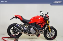 Ducati Monster 1200S